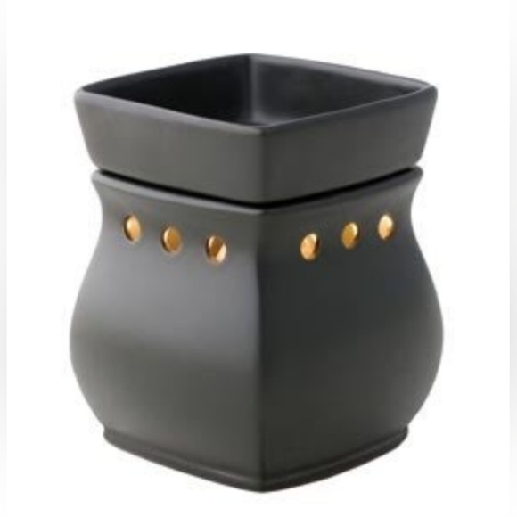 Scentsy warmer classic curve black (includes FREE bulbs & Wax of Choice) - Picture 1 of 4